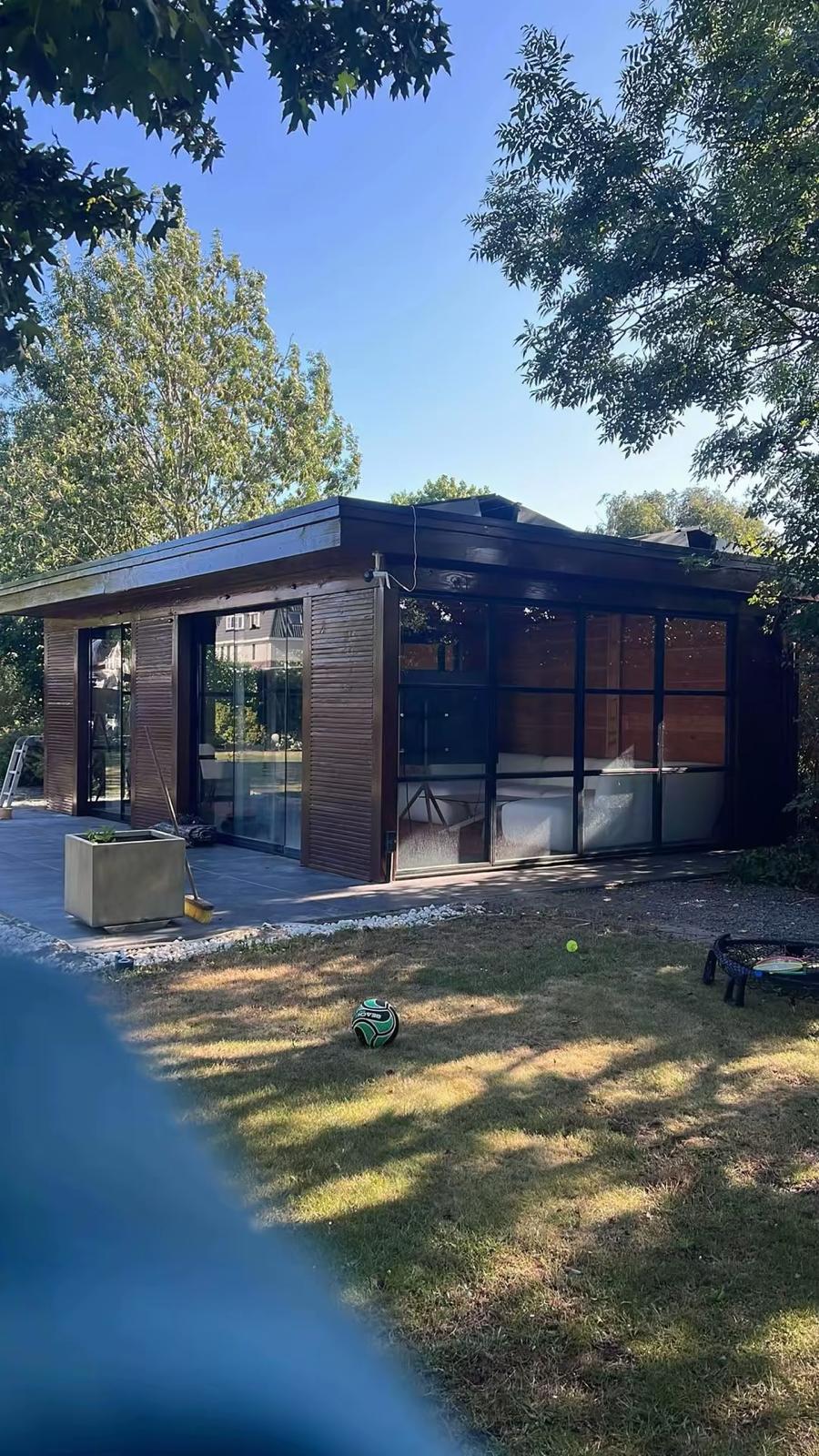 Tweede veranda na buitenschilderwerk